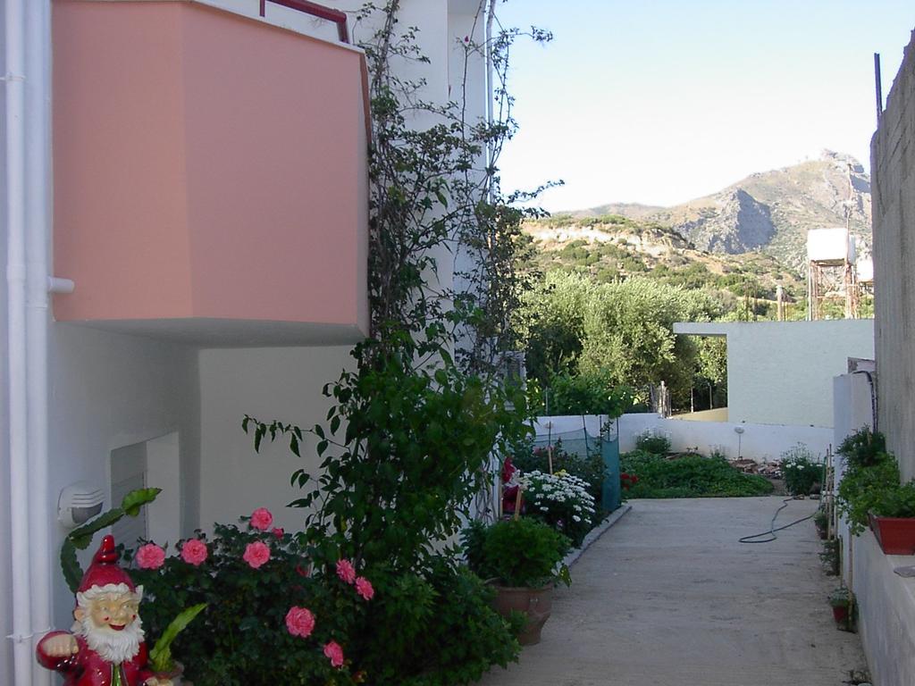 Xenos Apartments كيراتوكامبوس المظهر الخارجي الصورة